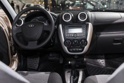 панель приборов и торпеда lada granta